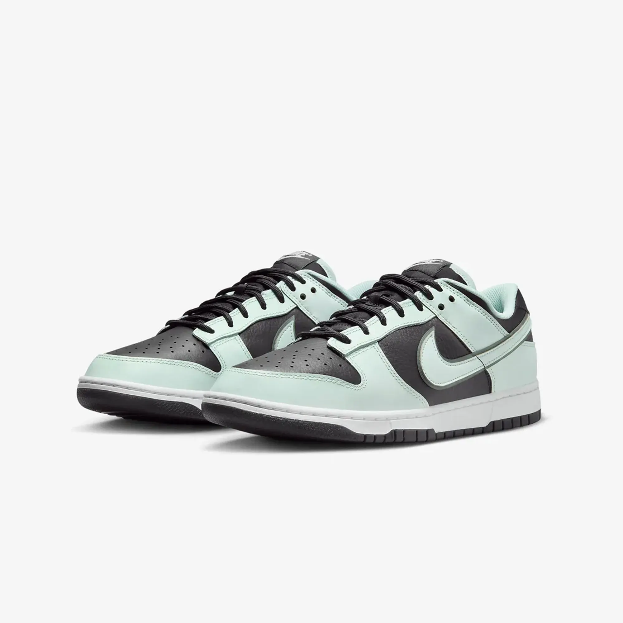 DUNK LOW RETRO PREMIUM 'DK SMOKE GREY/BARELY GREEN-WHITE'