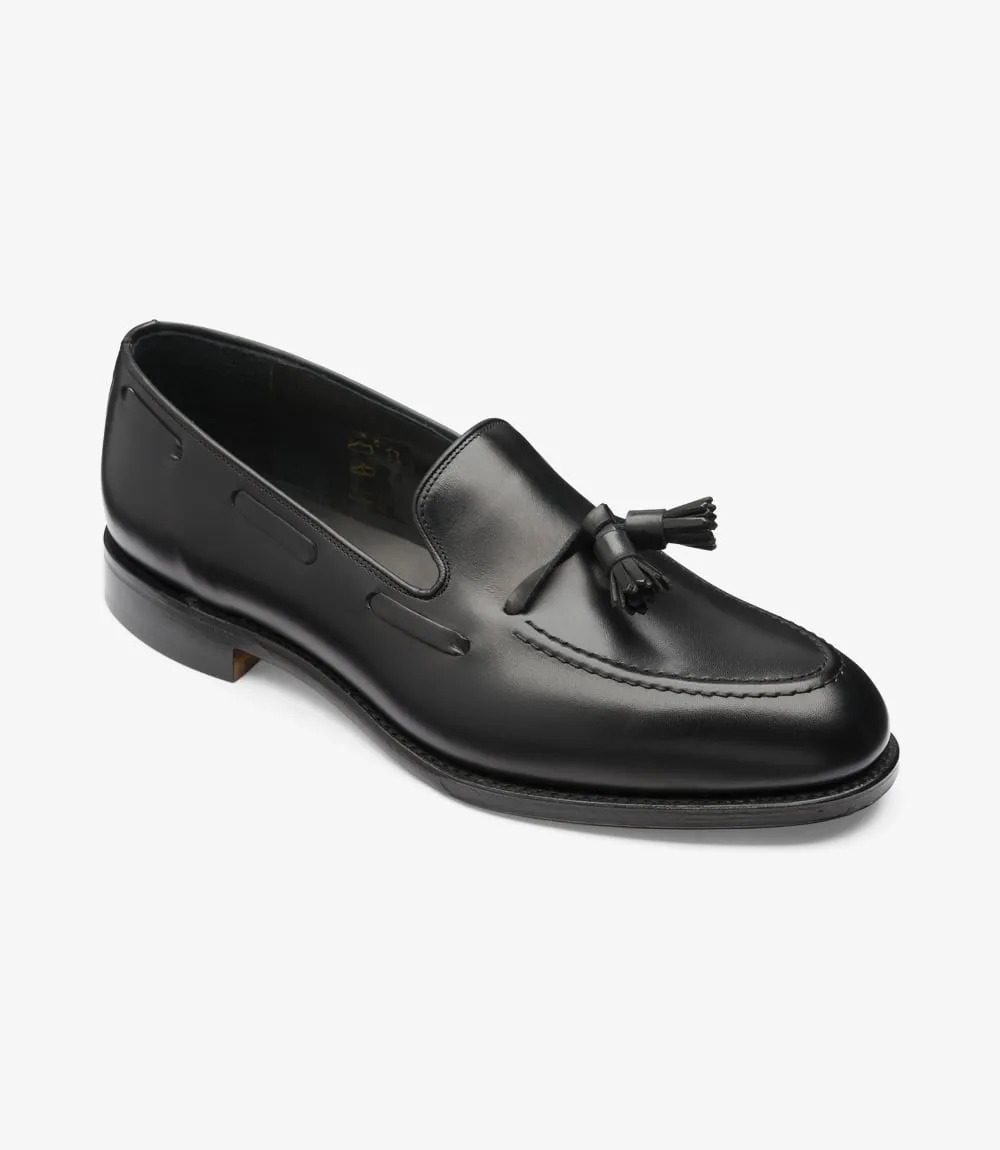 LOAKE - Russell Tasselled Loafers Calf Shoe - Black