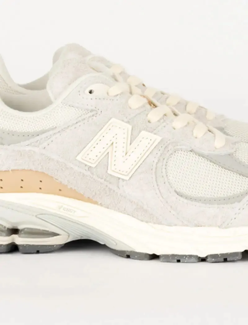 New Balance Womens 2002R Trainers Rain Cloud / Angora