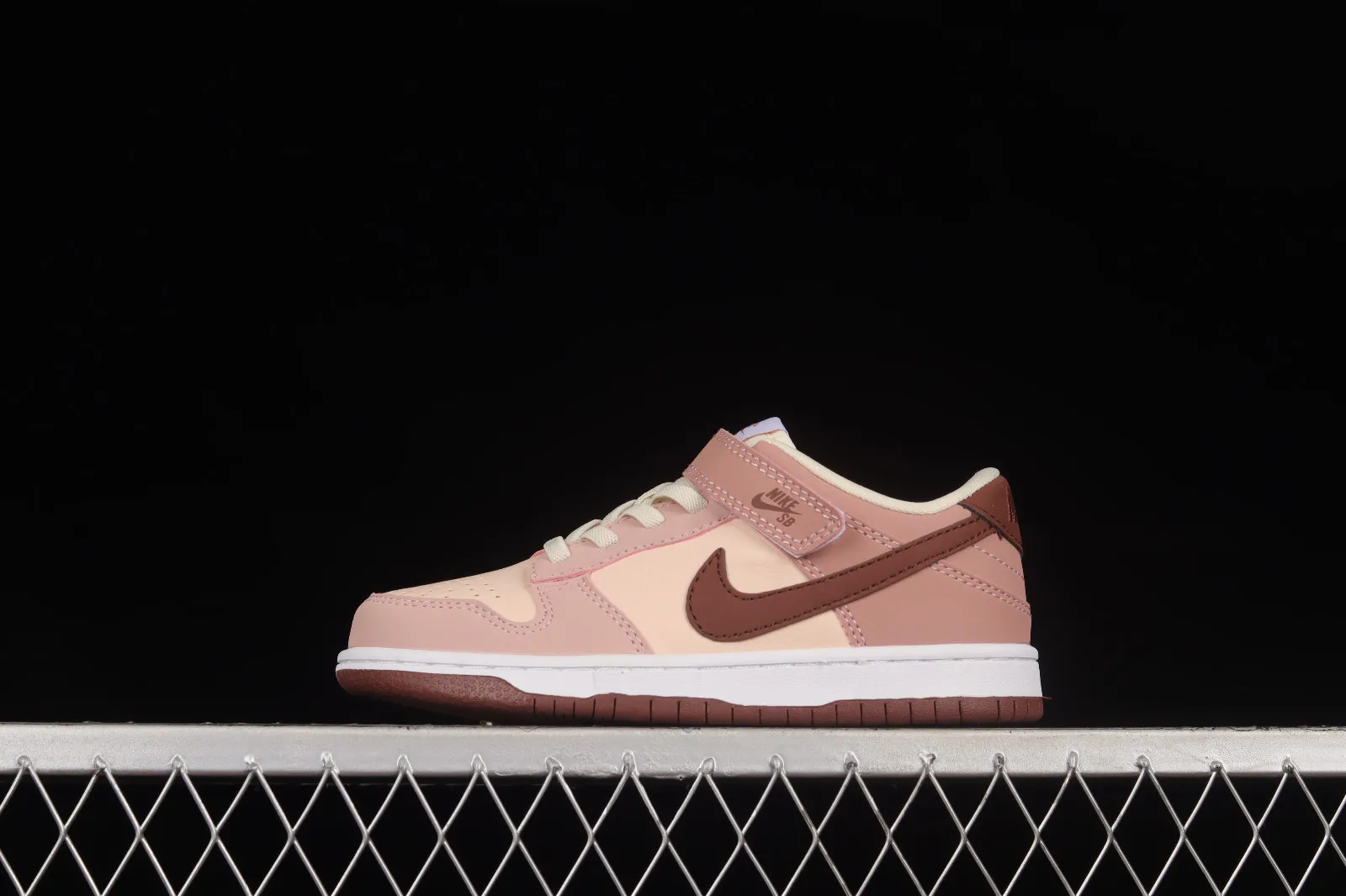 Nike SB Dunk Low Pro Pink White Dark Red Kids Shoes CW1590-960