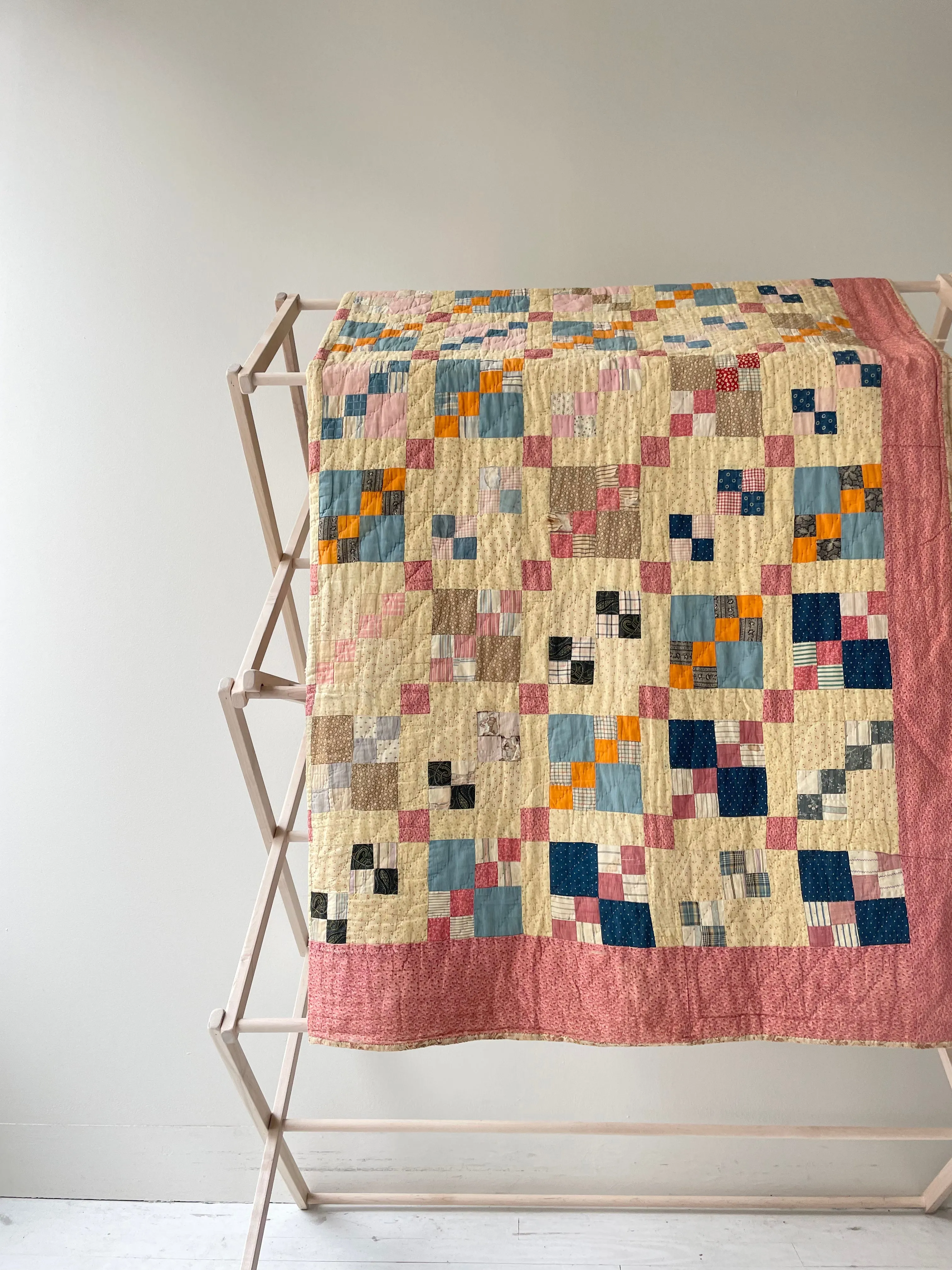 Nine Patch with Cheddar Quilt | Cutter Quilt