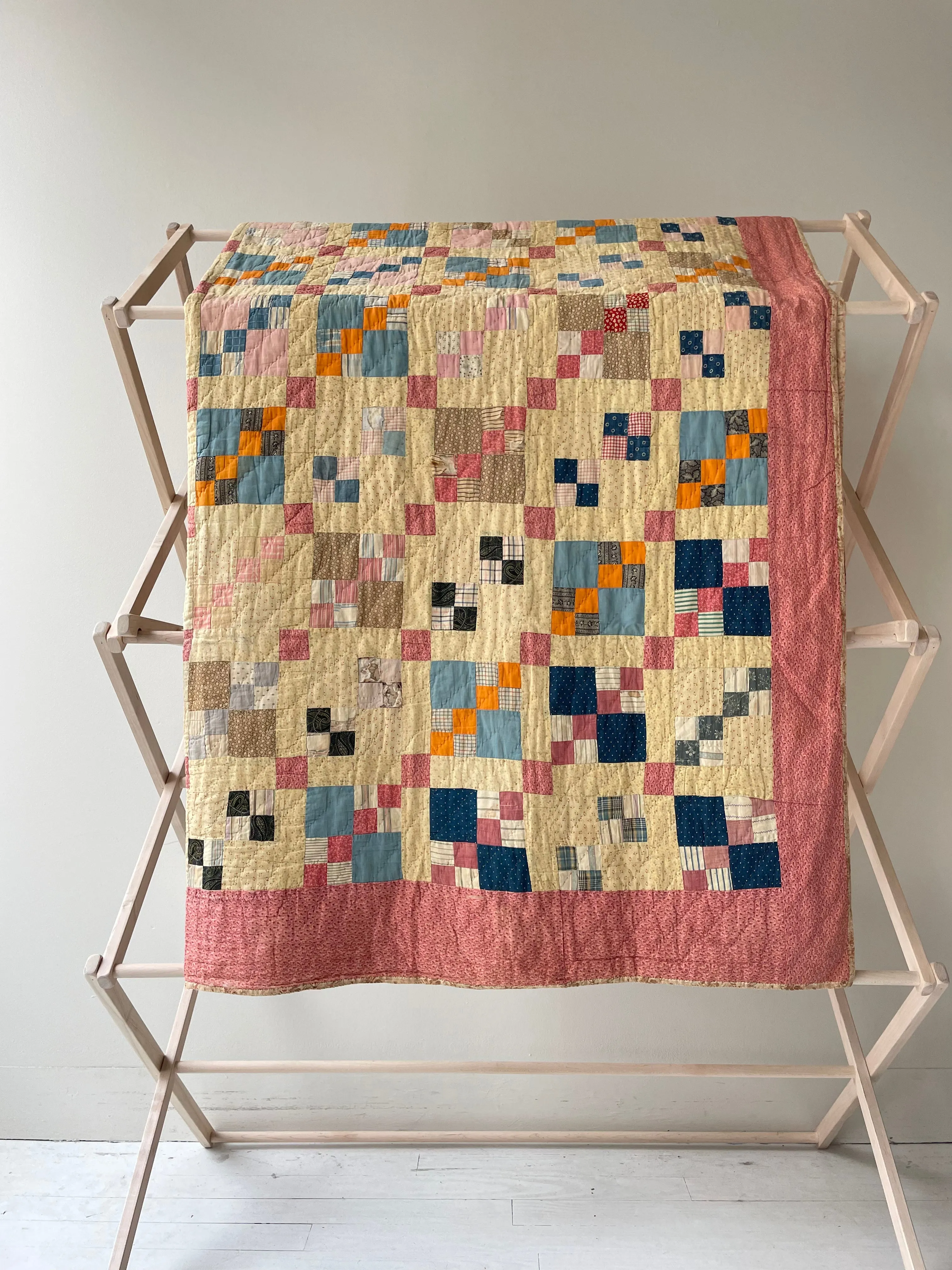 Nine Patch with Cheddar Quilt | Cutter Quilt