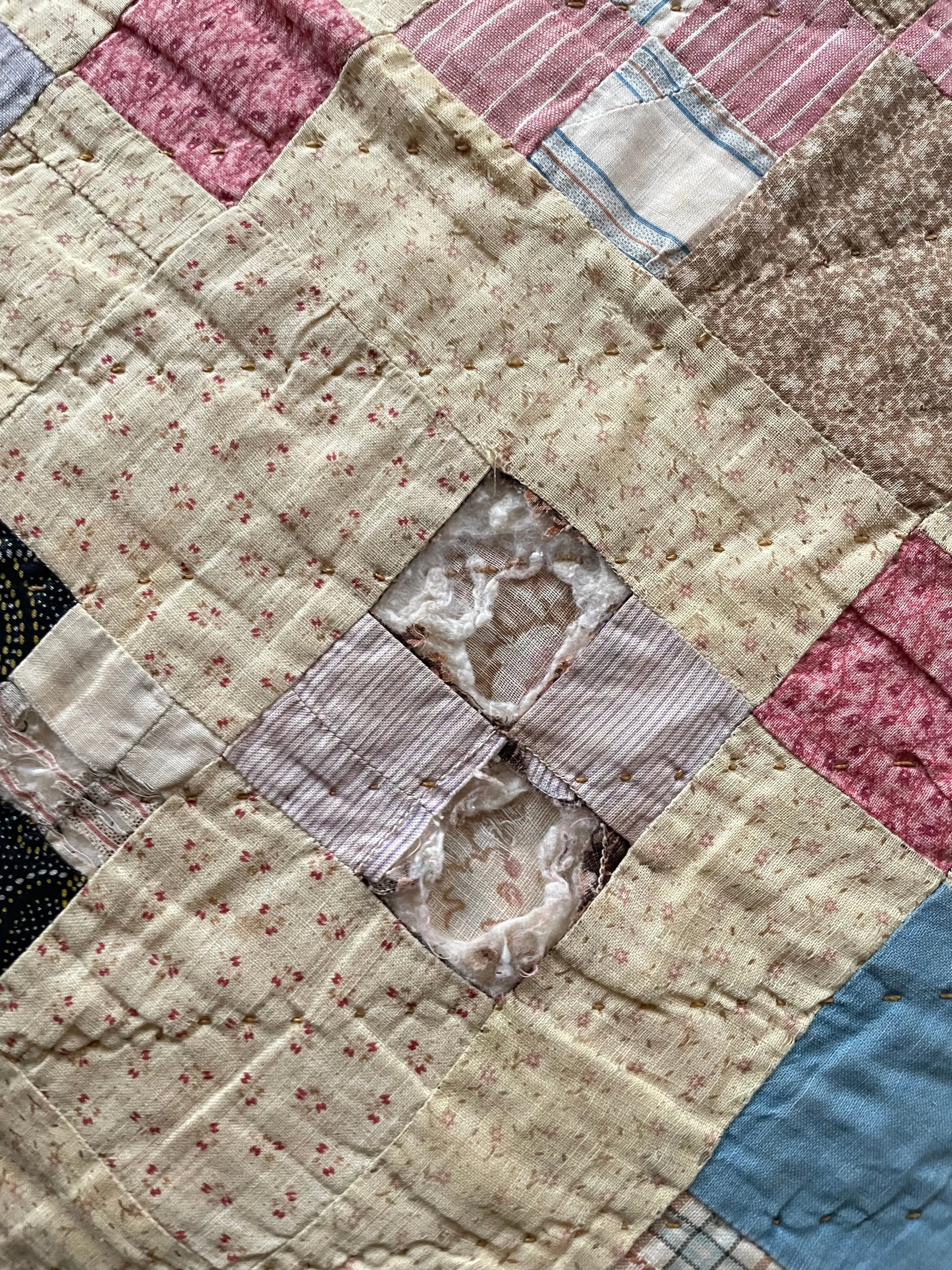 Nine Patch with Cheddar Quilt | Cutter Quilt